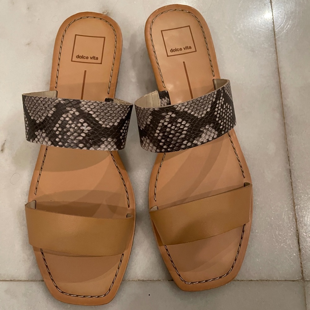 Dolce Vita Sandals- AMAZING Condition!